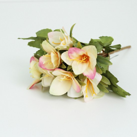 Artificial flowers bouquet 28 cm