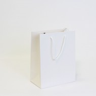 Paper gift bag 10*18*23cm 1pcs