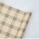 Ūdensizturīgais ziedu un dāvanu iepakojums BURBERRY 20loksnes